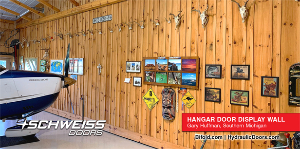 Hydraulic Hangar Door Display Wall